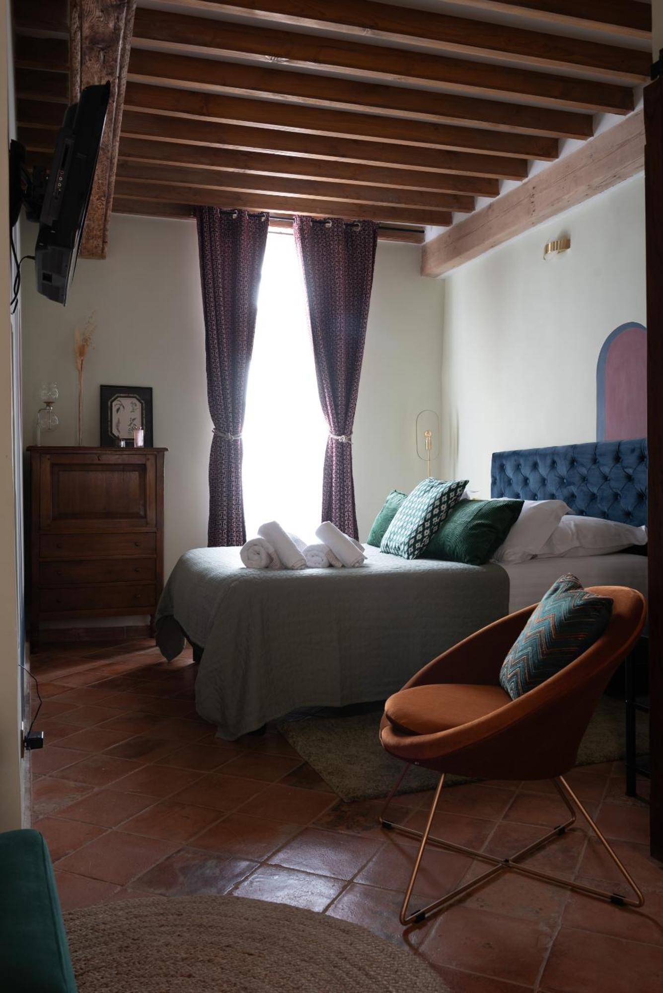 La Maison D'En Bas Des Seigneurs Cucuron Cameră foto
